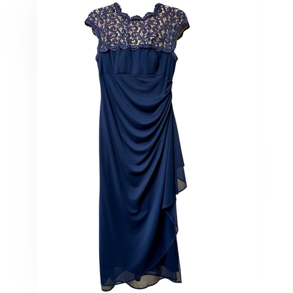 Alex Evenings Women's Long Cap Sleeve Side Ruched Gown - Picture 4 of 8